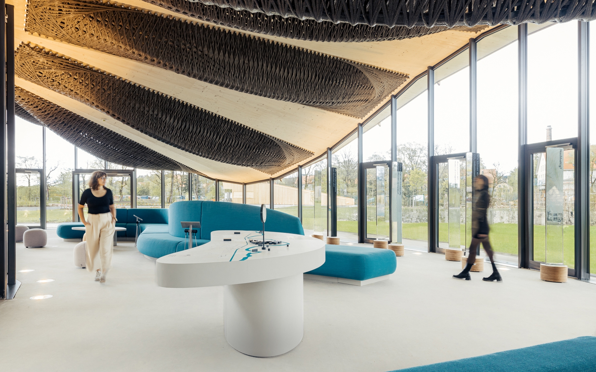 Holz-Naturfaser-Pavillon