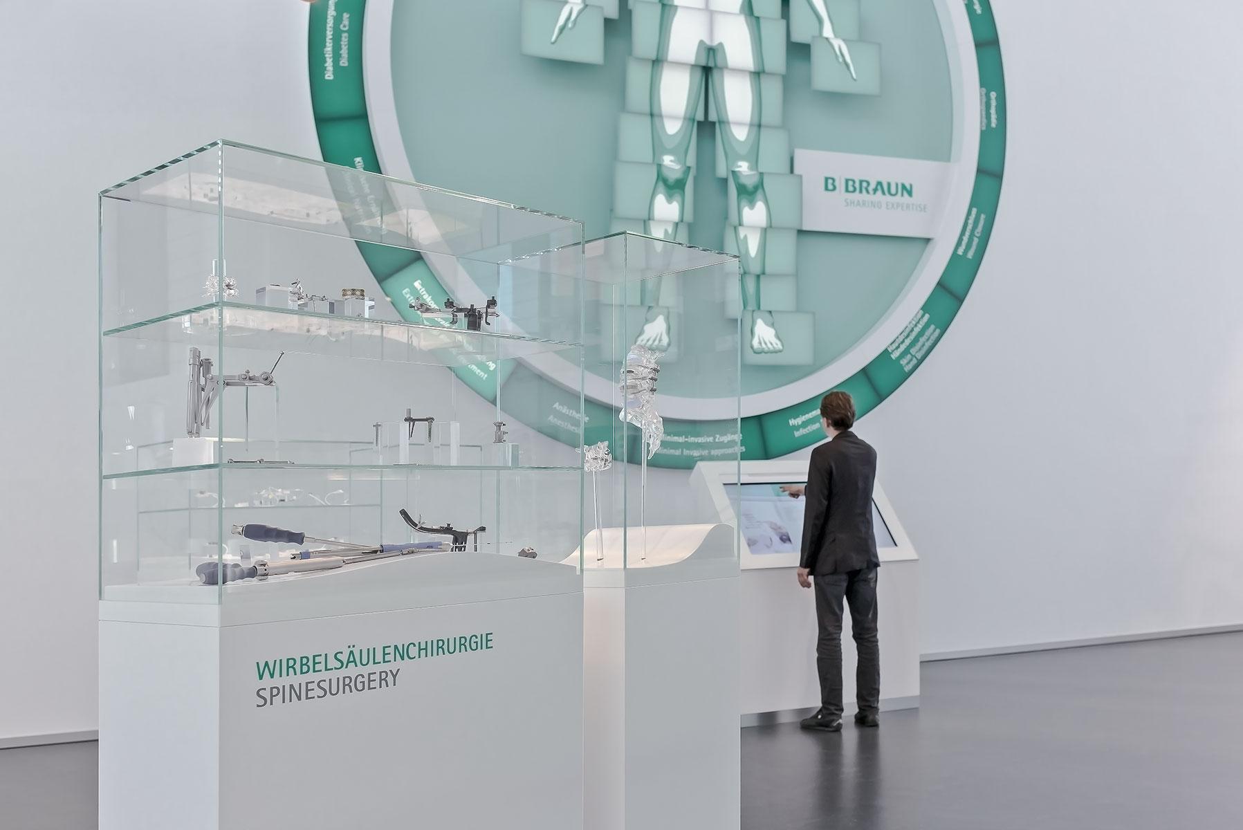 Großinstallation Mensch