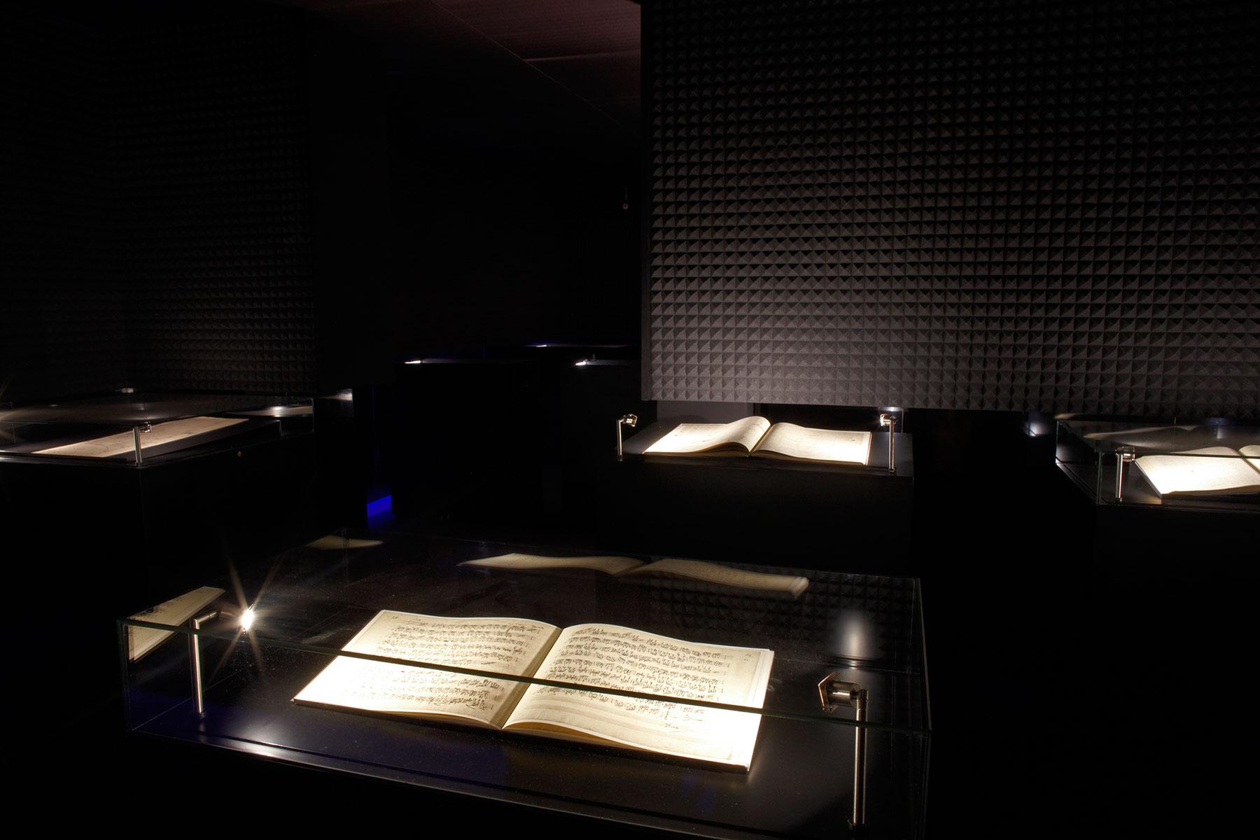 Score – Treasure Box