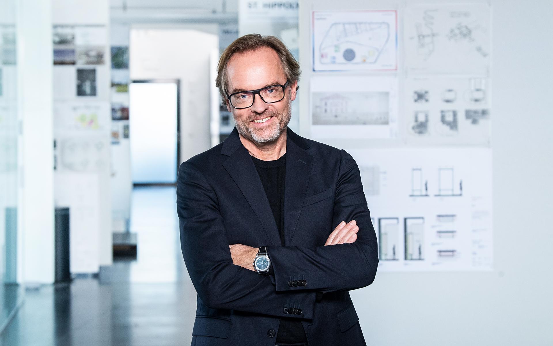Prof. Eberhard Schlag, Geschäftsführer ATELIER BRÜCKNER KOREA.