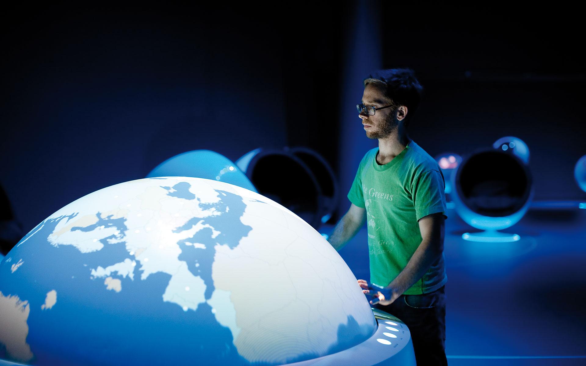 CERN – Universe of Particles | Atelier Brückner